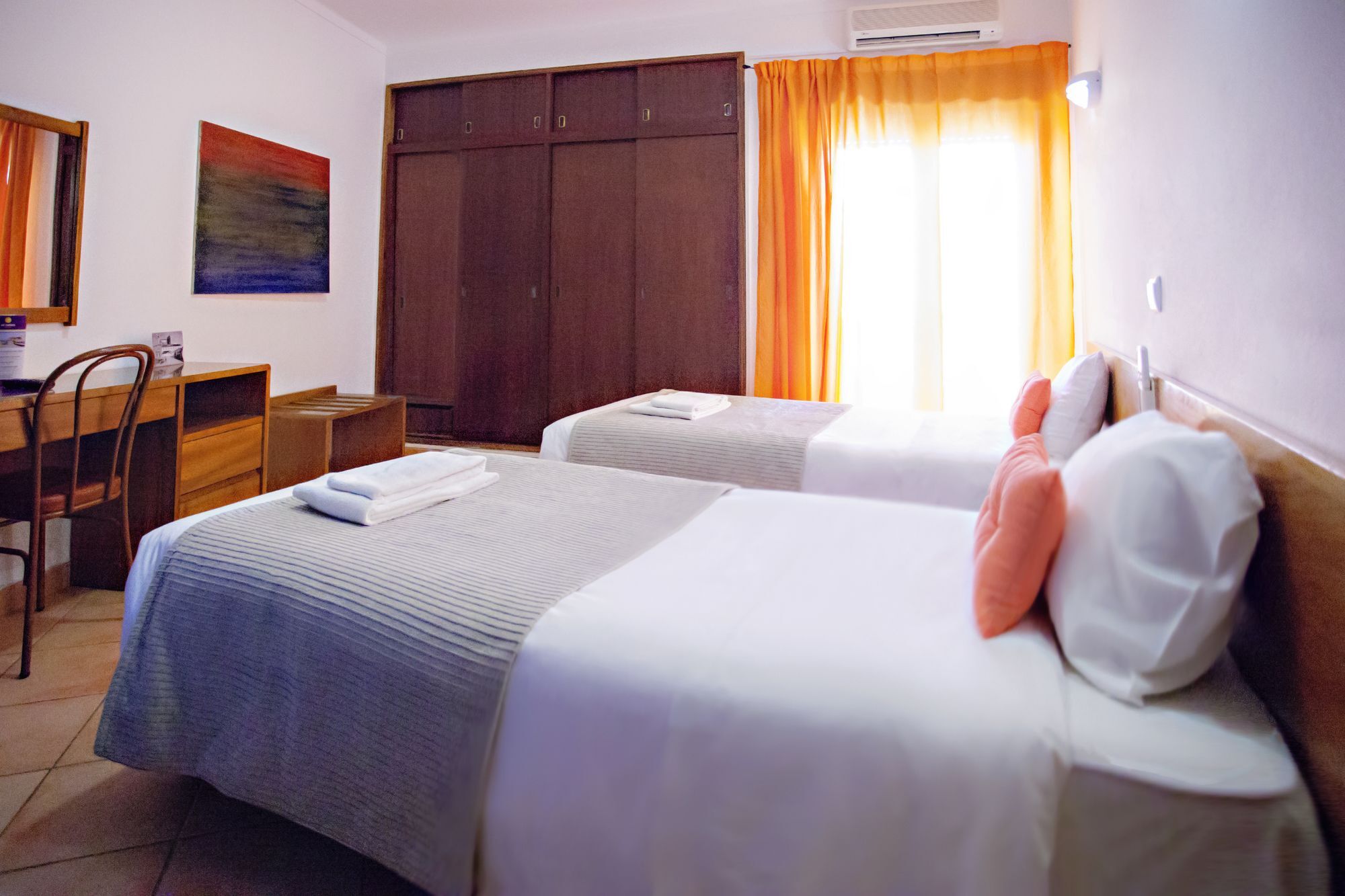 Eurosun Hotels Лоуле Екстериор снимка